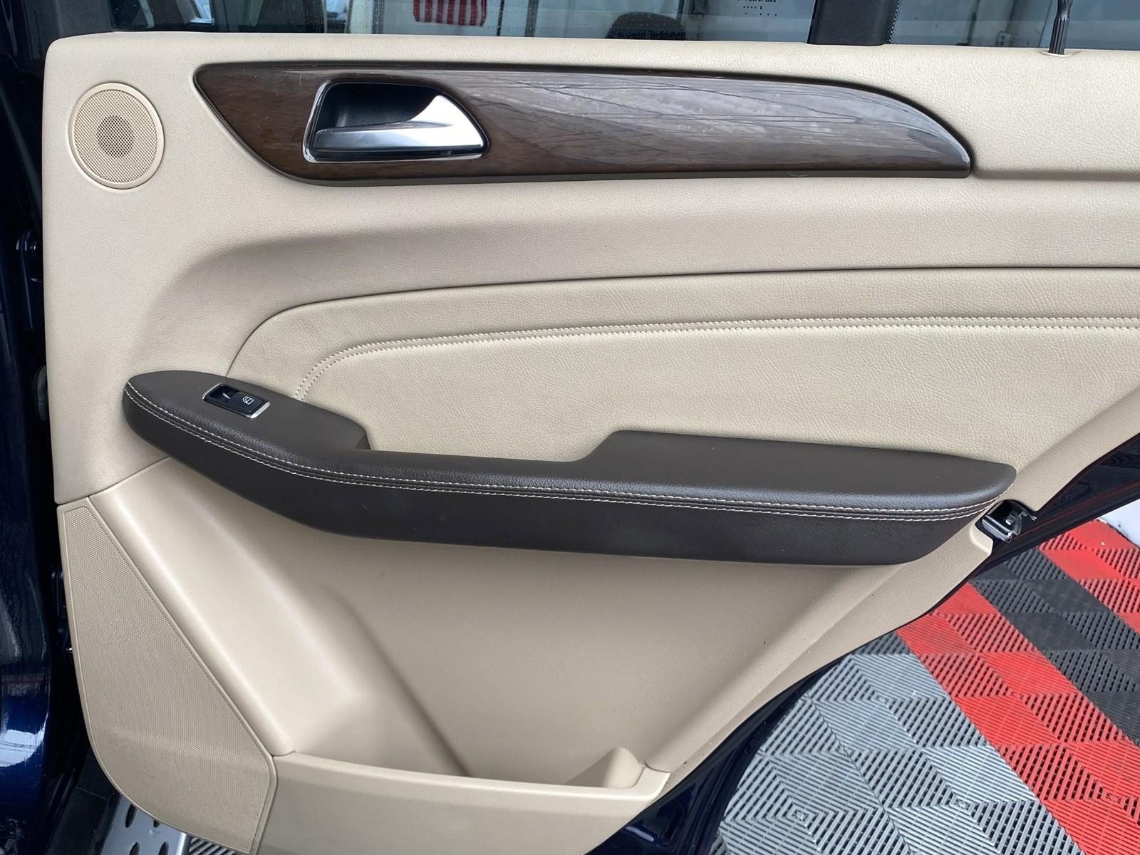 Used 2015 Mercedes-Benz ML 350 4MATIC image 11