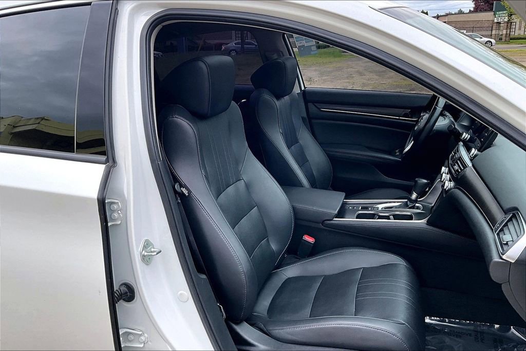 Used 2021 Honda Accord EX-L image 10