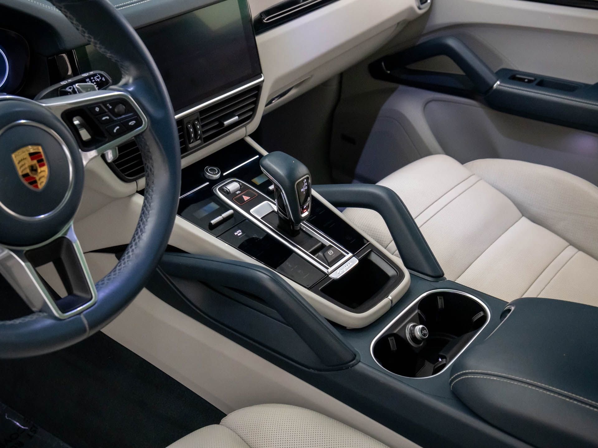 Used 2019 Porsche Cayenne image 12