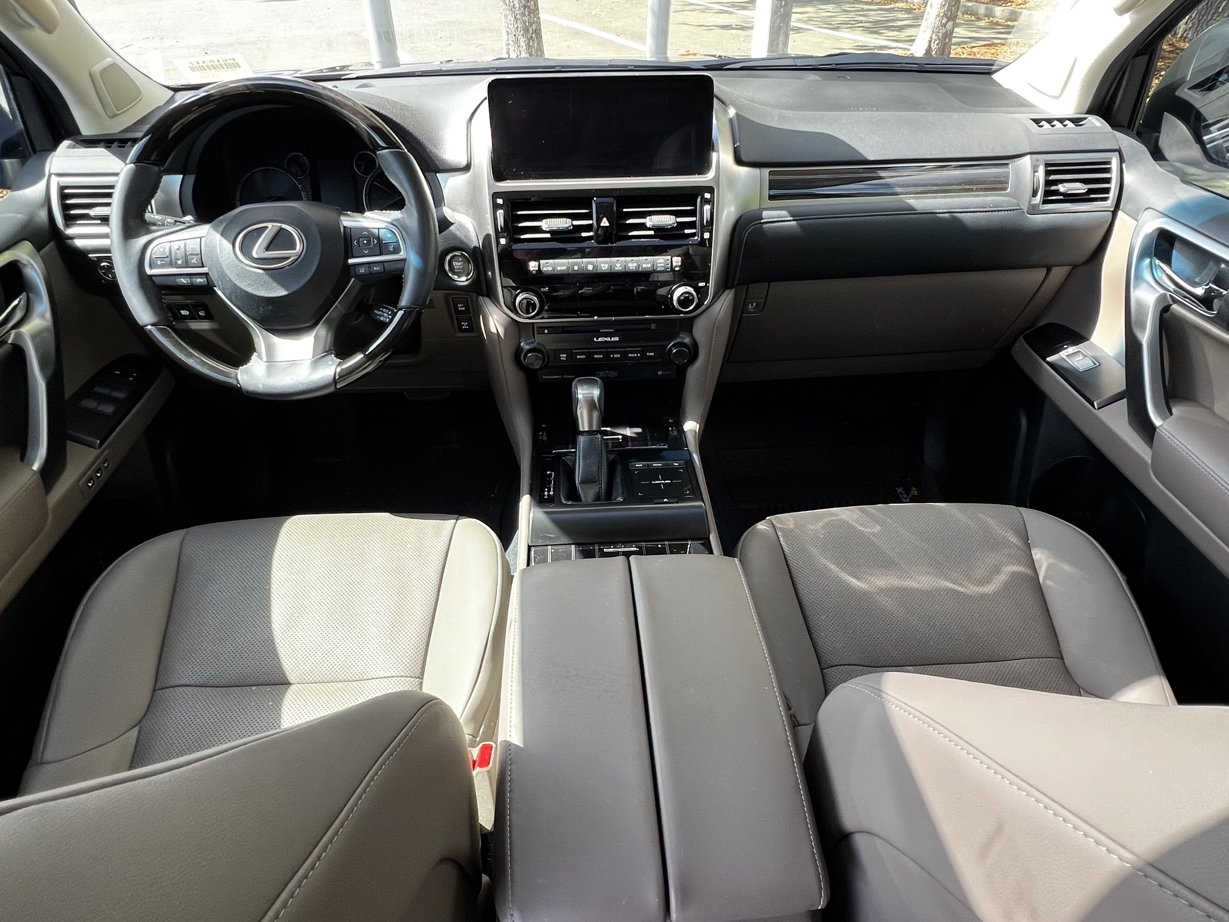 Used 2023 Lexus GX 460 Premium image 35