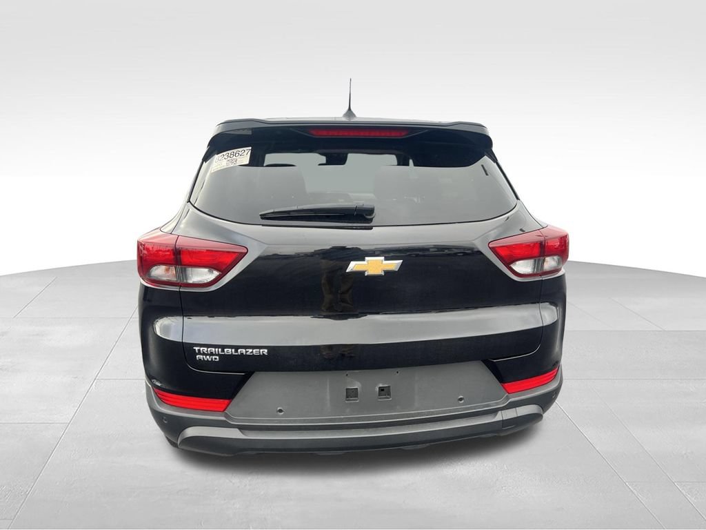 Used 2026 Chevrolet TrailBlazer LS w/ LS Convenience Package AWD/4WD image 9