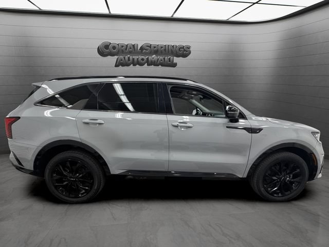 Certified 2023 Kia Sorento SX AWD/4WD image 6