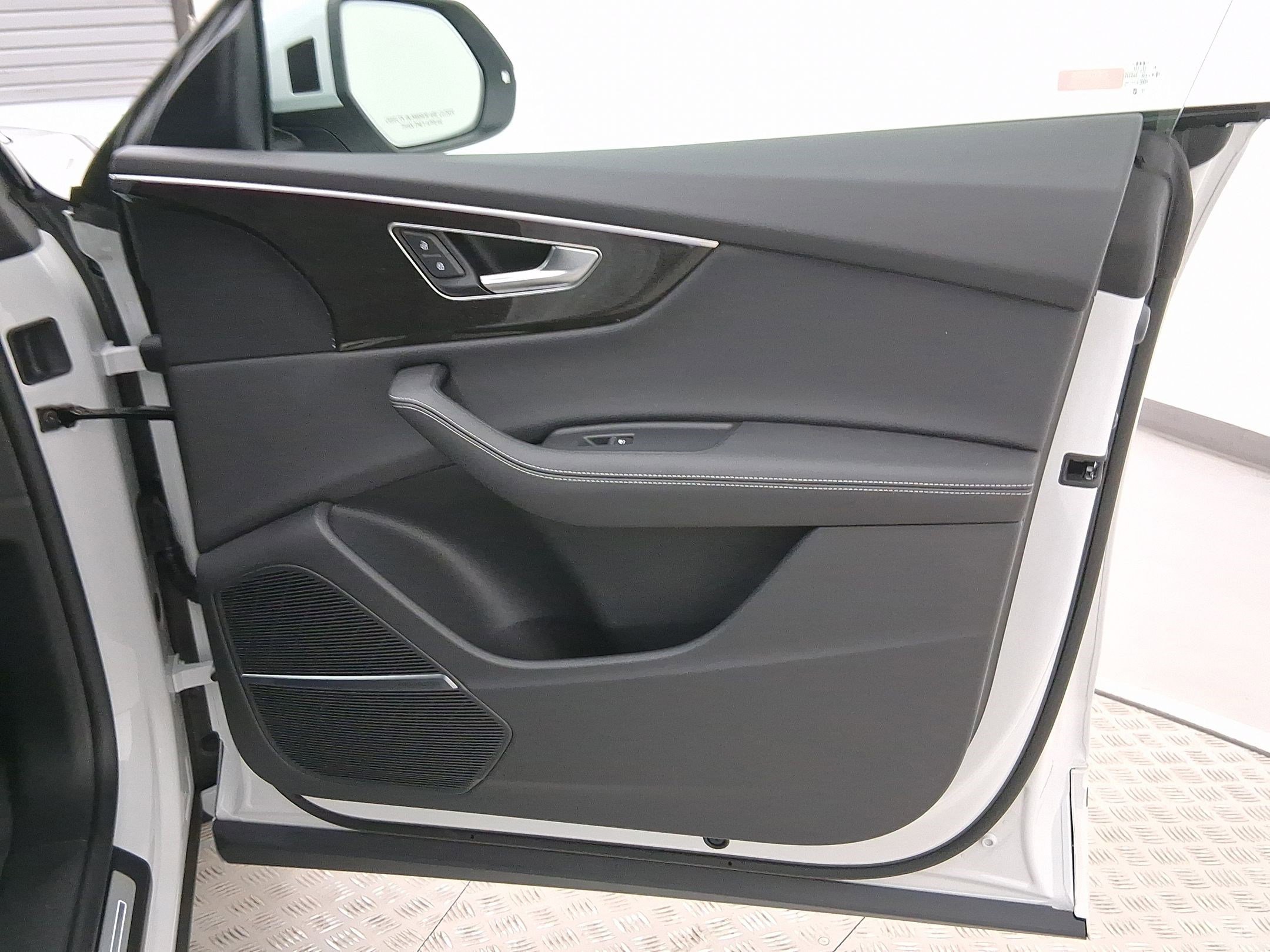 New 2026 Audi Q8 Premium Plus image 29