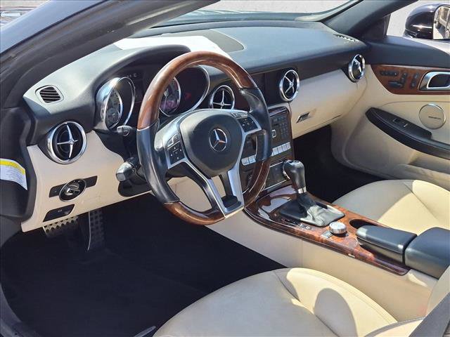 Used 2012 Mercedes-Benz SLK 350 image 9