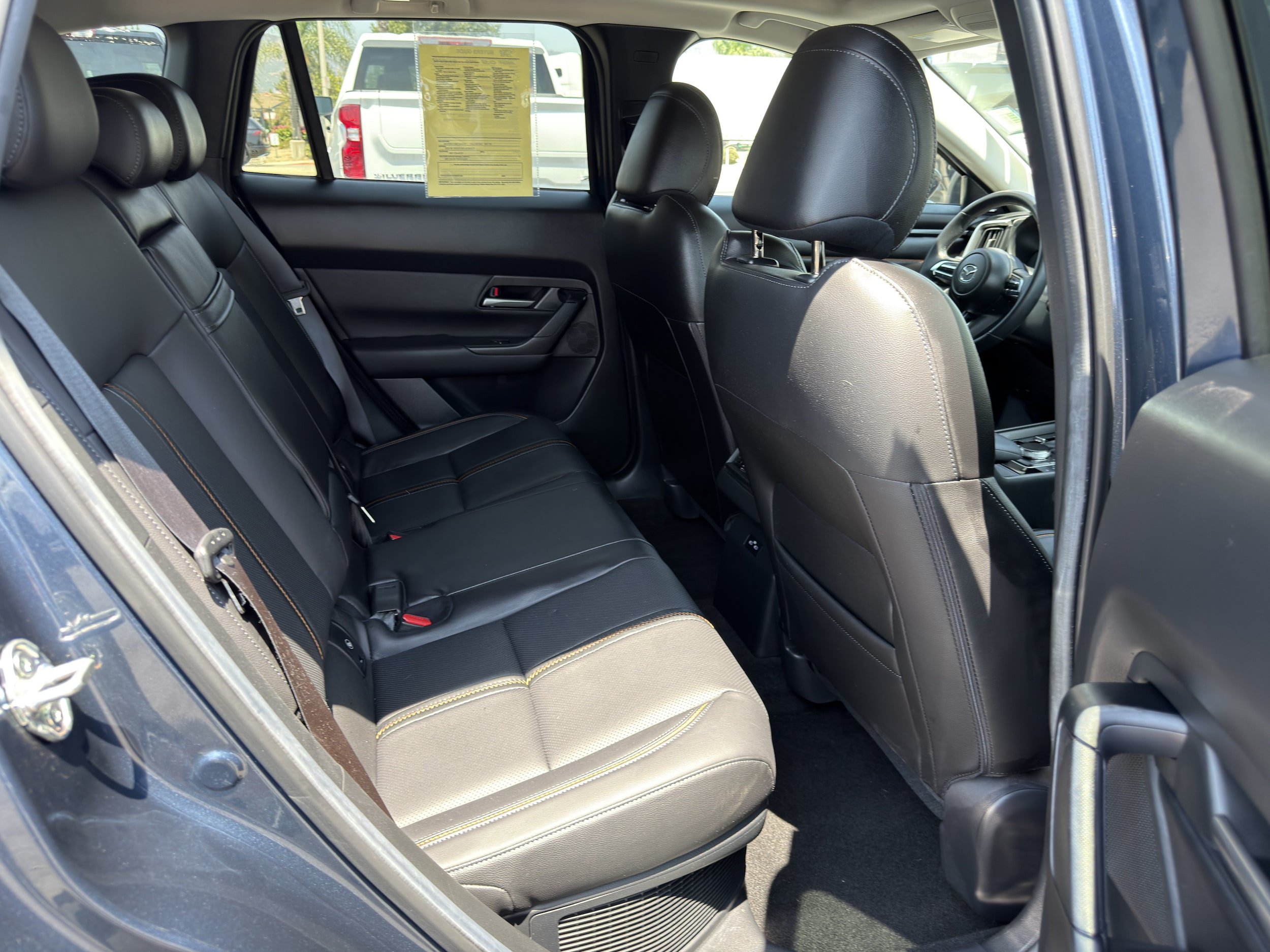 Used 2025 MAZDA CX-50 AWD 2.5 Hybrid w/ Premium Pkg image 12