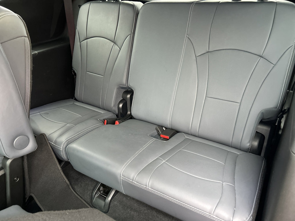 Used 2024 Buick Enclave Premium image 26