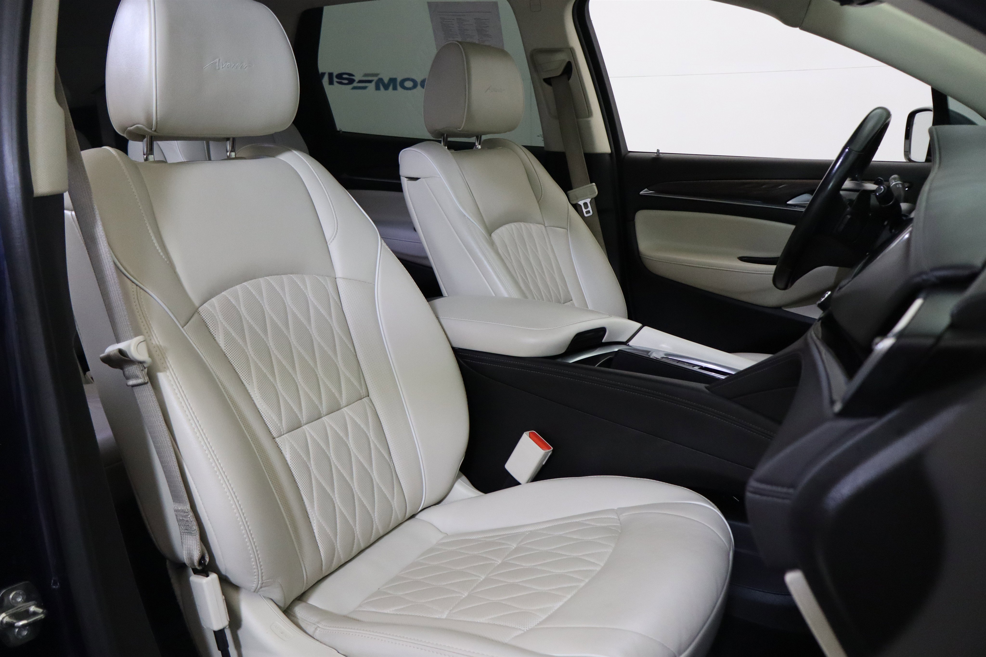 Used 2023 Buick Enclave Avenir w/ Avenir Technology Package image 20