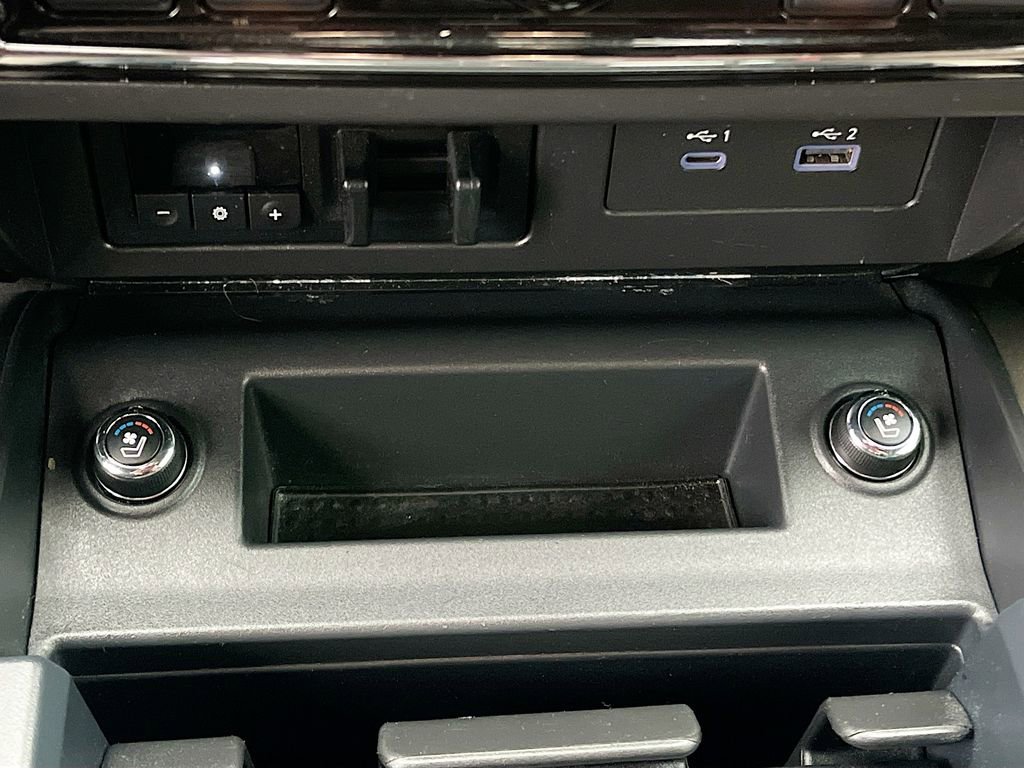 Used 2024 Nissan Titan Platinum Reserve image 21