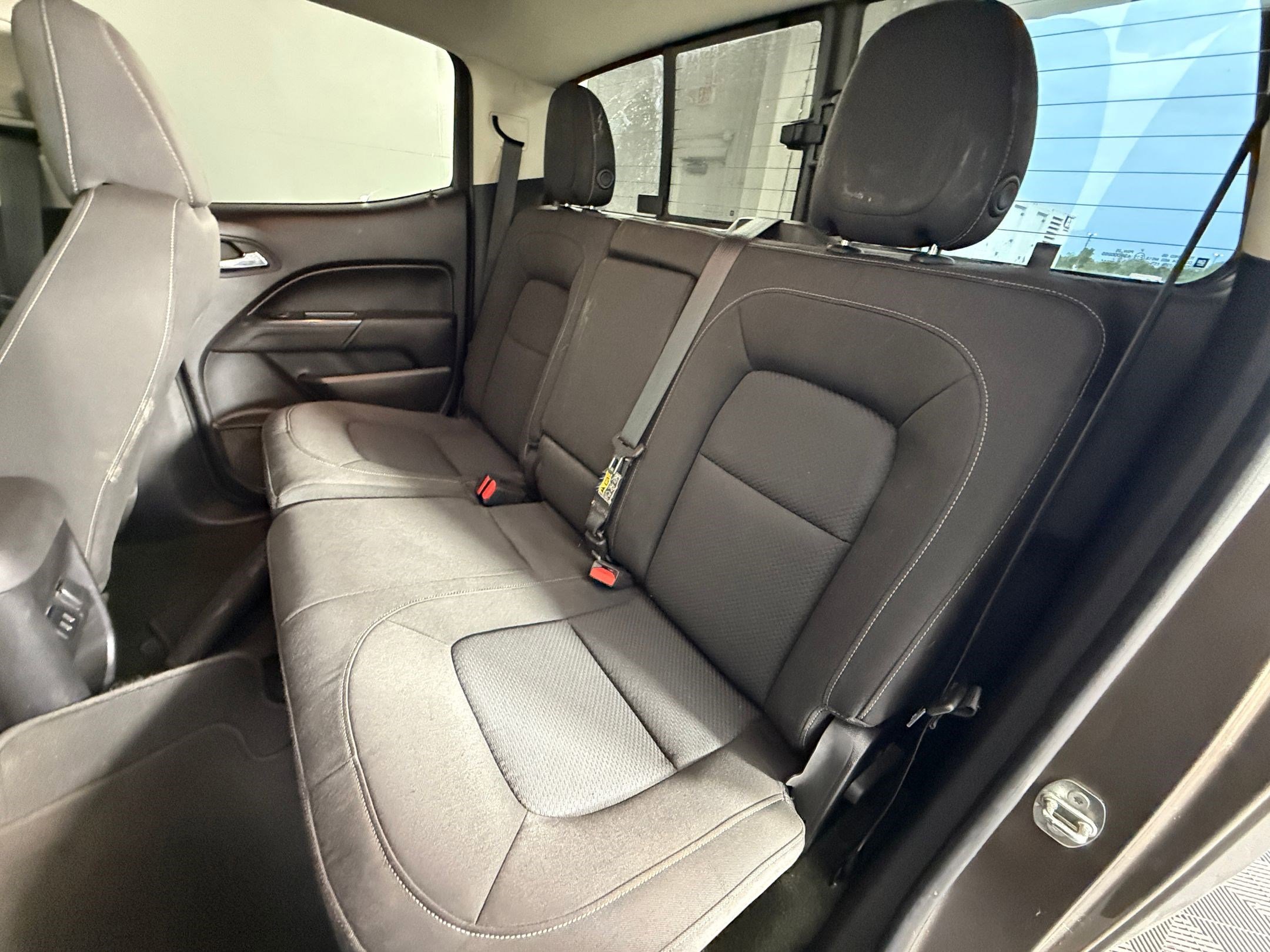 Used 2016 Chevrolet Colorado LT w/ LT Convenience Package image 14