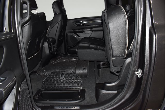 Used 2022 RAM 1500 Limited w/ Body-Colour Bumper Group AWD/4WD image 23