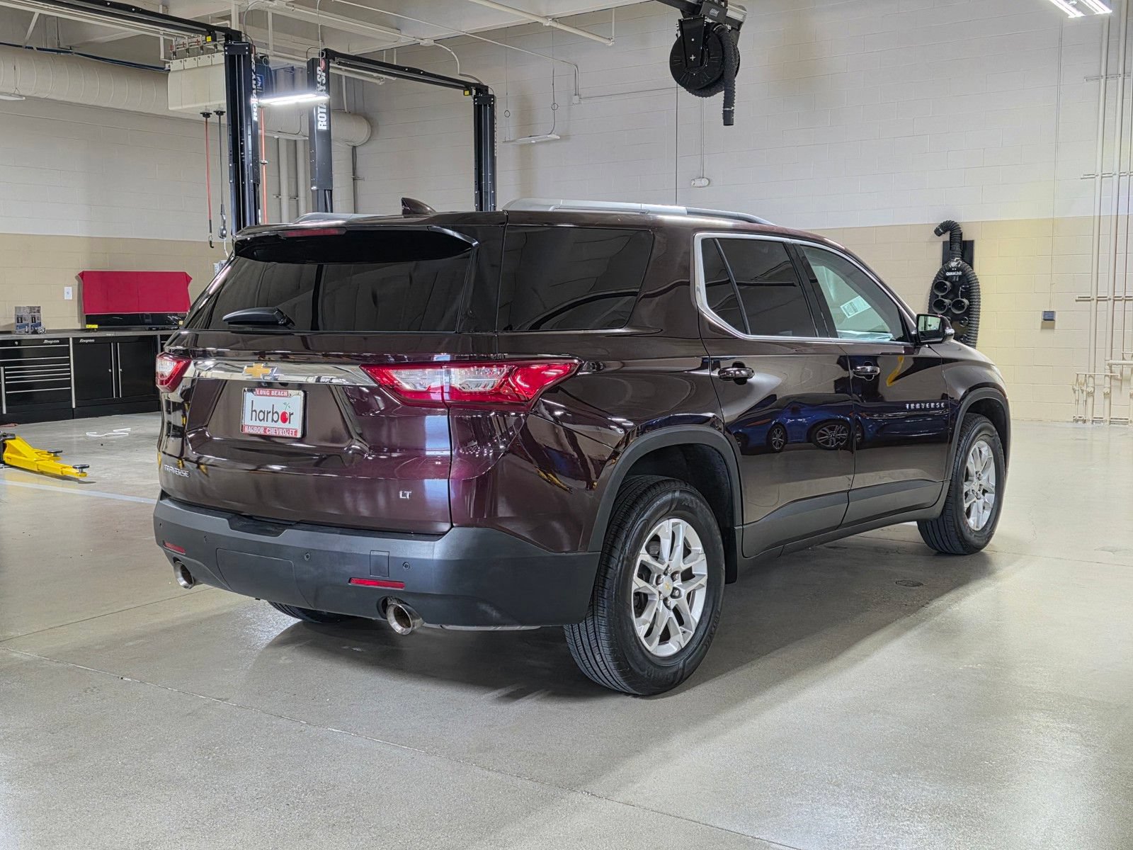 Used 2018 Chevrolet Traverse LT FWD image 7