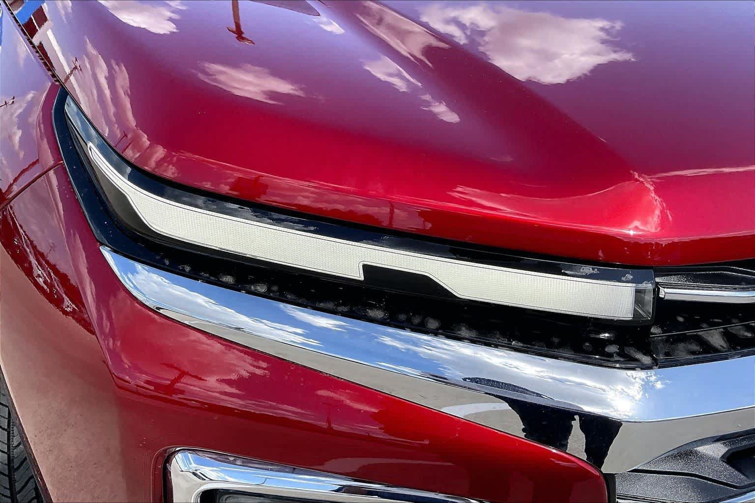 New 2027 Chevrolet Traverse LT w/ Driver Confidence Package FWD image 13