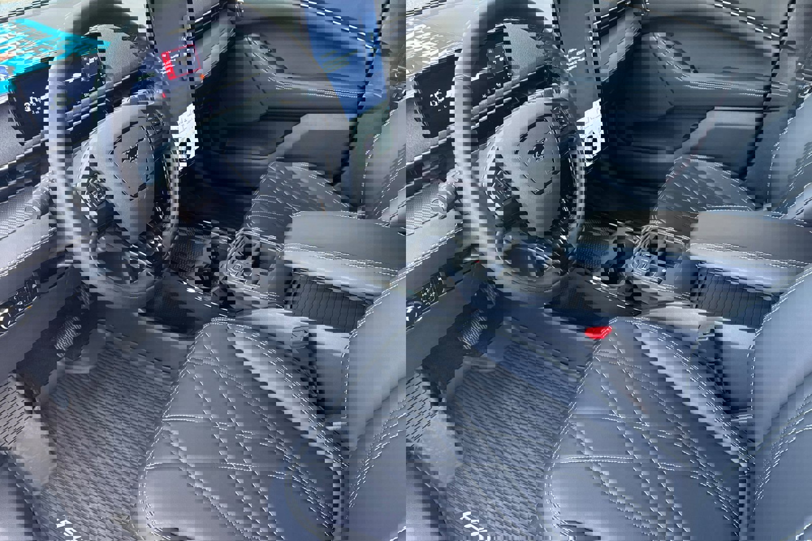 Certified 2025 Ford Mustang Mach-E Select w/ Comfort Package Lite image 11