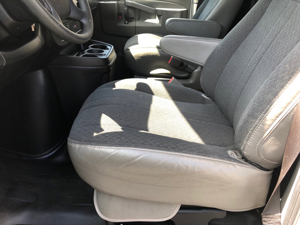 Used 2023 GMC Savana 2500 w/ Driver Convenience Package image 18