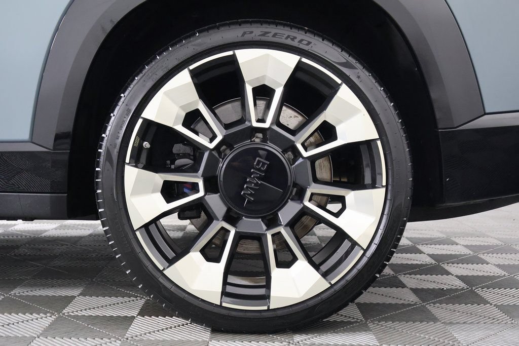 Used 2023 BMW XM AWD/4WD image 16