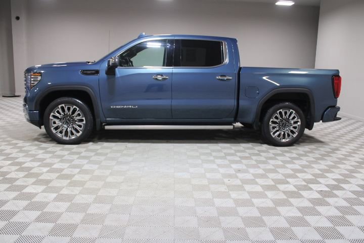 Used 2024 GMC Sierra 1500 Denali Ultimate image 8