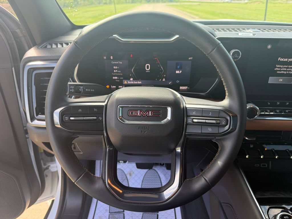 Used 2024 GMC Canyon AT4 w/ Technology Package AWD/4WD image 29