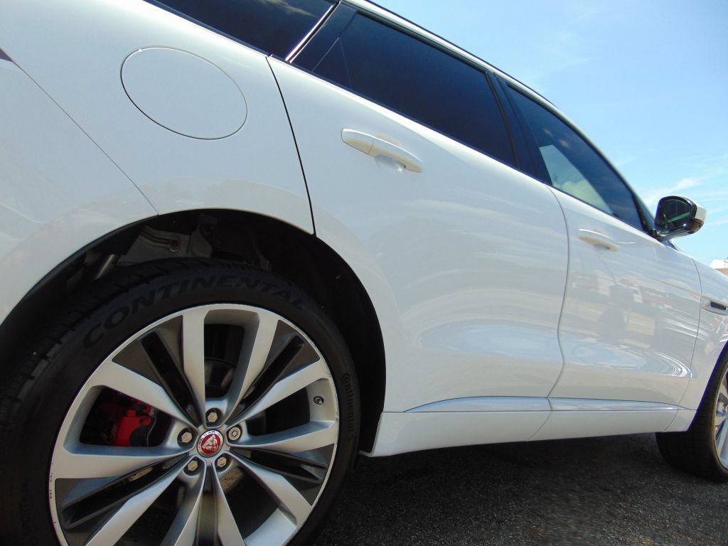 Used 2017 Jaguar F-PACE S AWD/4WD image 15