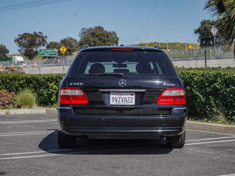 Used 2005 Mercedes-Benz E 500 4MATIC Wagon w/ Premium Pkg image 5
