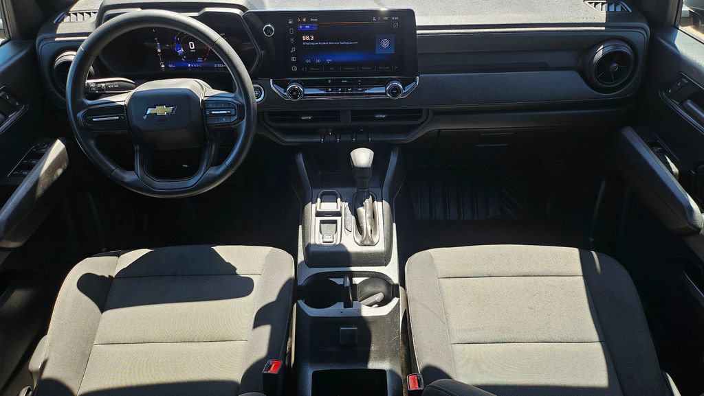 Used 2023 Chevrolet Colorado W/T RWD image 5