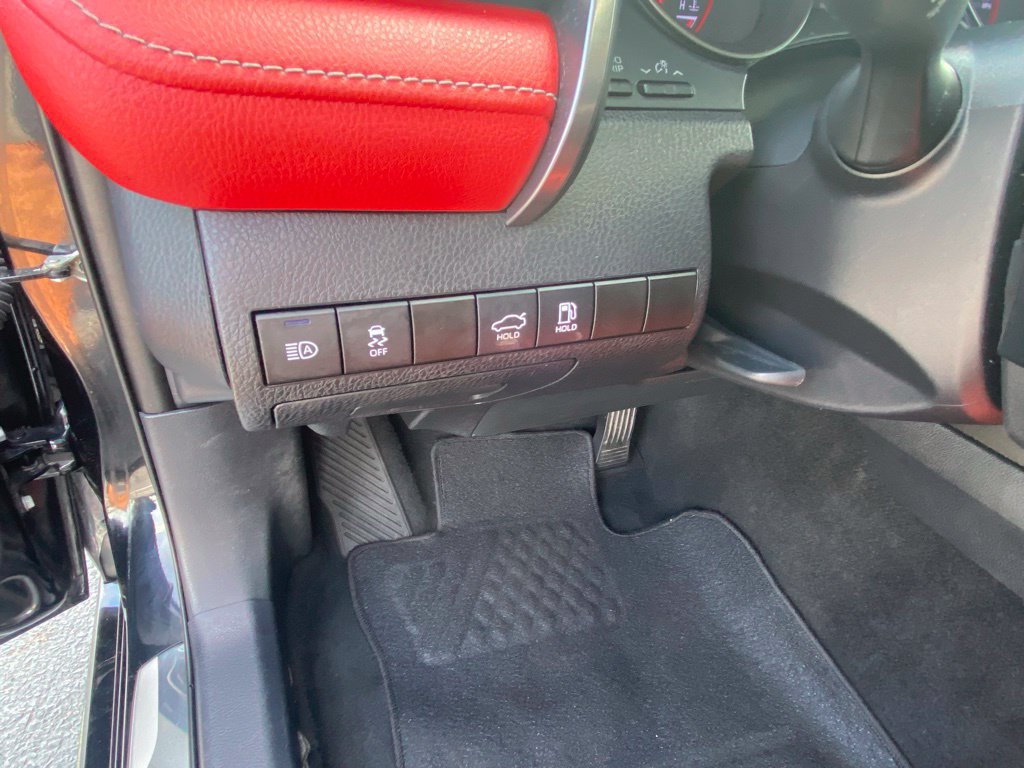 Used 2023 Toyota Camry XSE FWD image 12