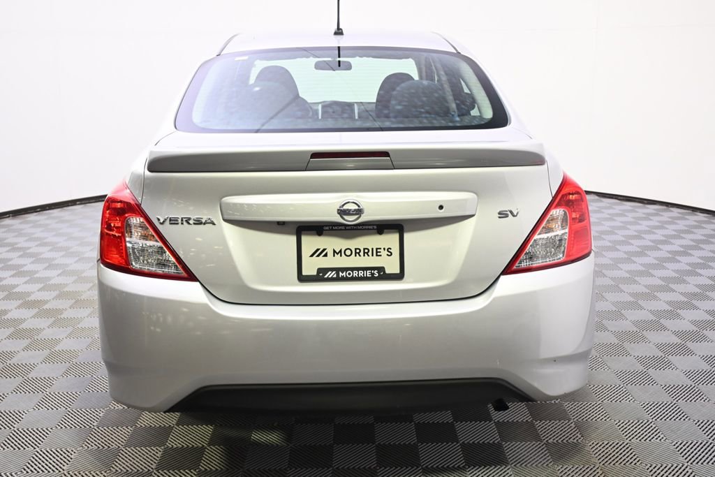 Used 2019 Nissan Versa SV FWD image 5
