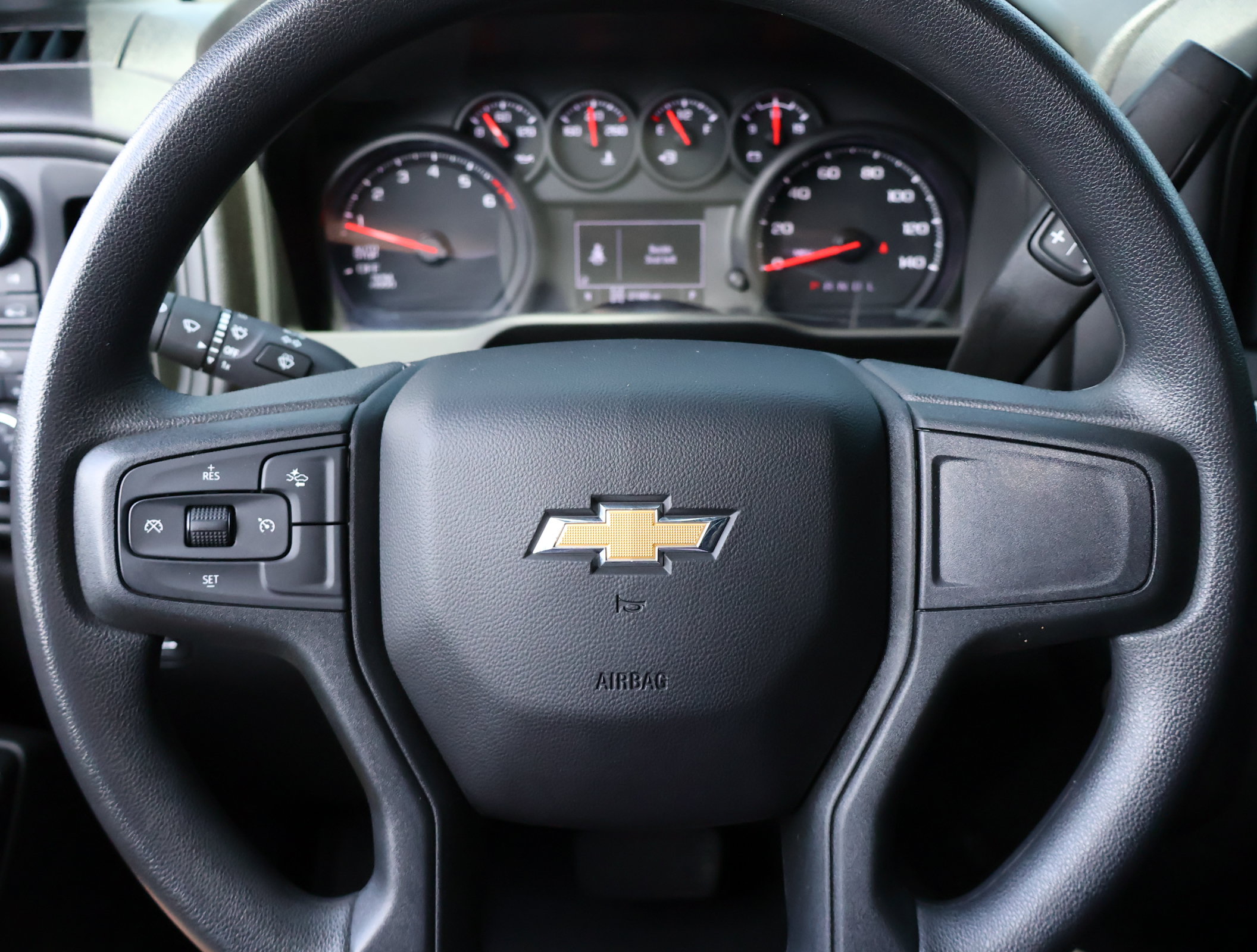 Used 2025 Chevrolet Silverado 1500 Custom w/ LPO, Dark Essentials Package AWD/4WD image 13