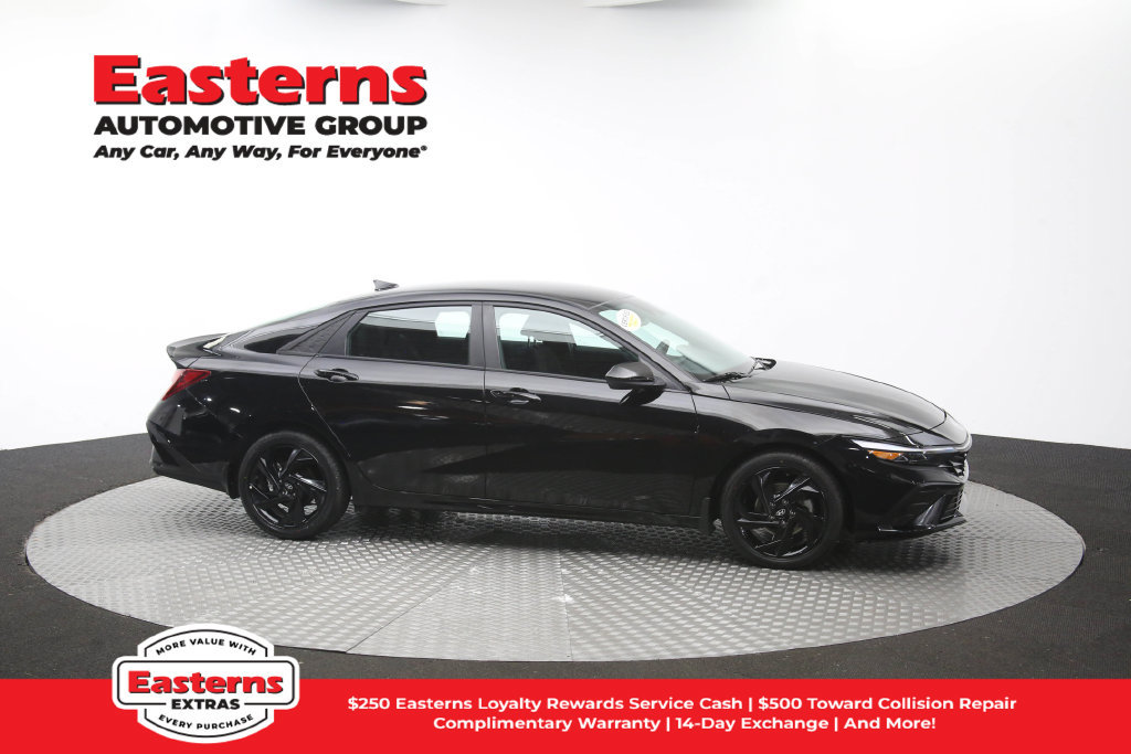 Used 2026 Hyundai Elantra Sport FWD image 43