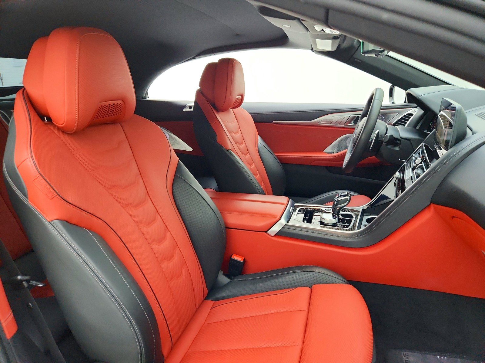 Used 2023 BMW M850i xDrive Convertible AWD/4WD image 28
