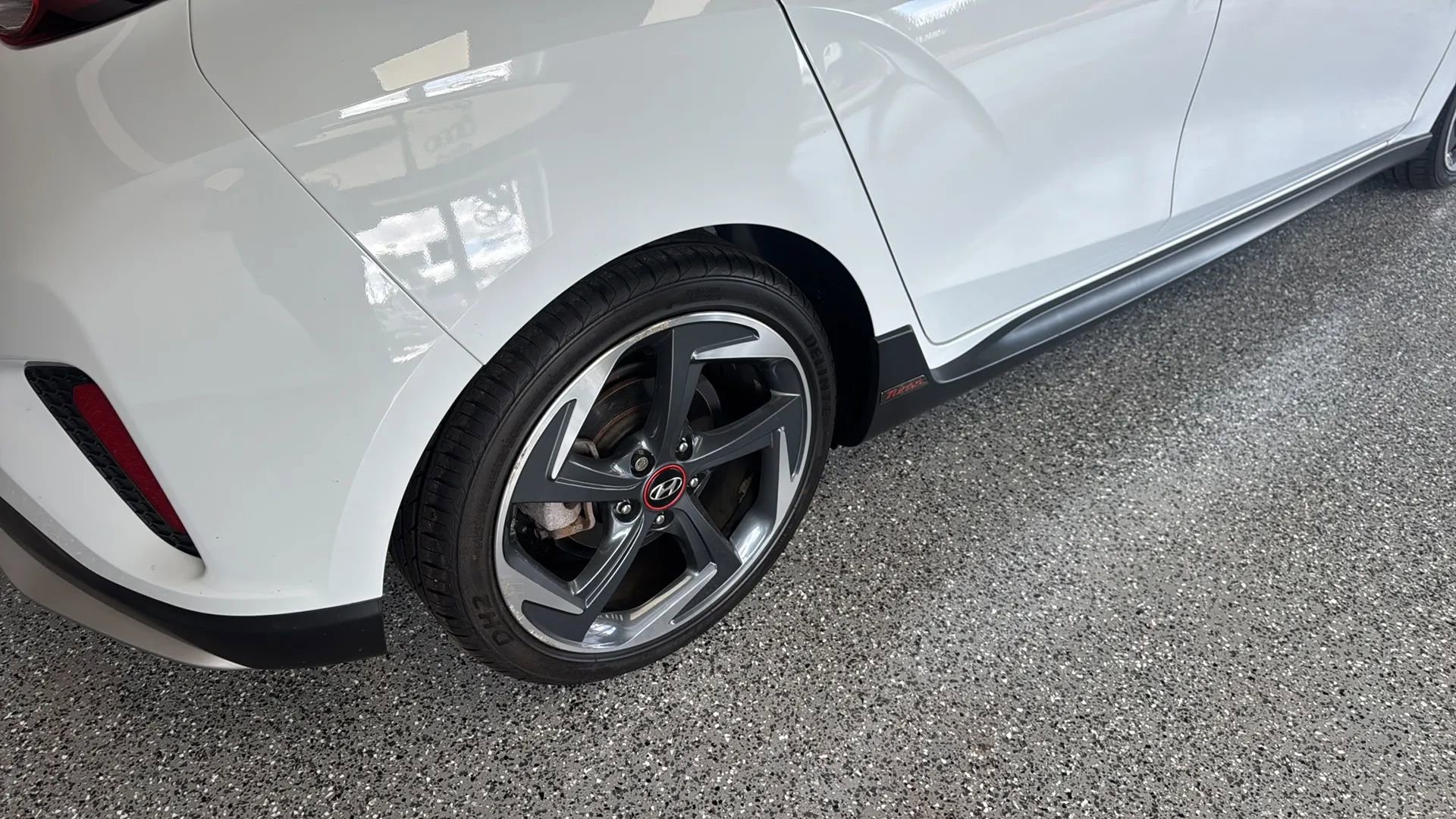 Used 2019 Hyundai Veloster Turbo FWD image 39