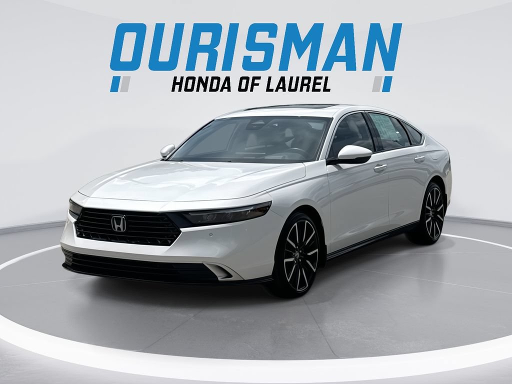 Used 2025 Honda Accord Touring image 1