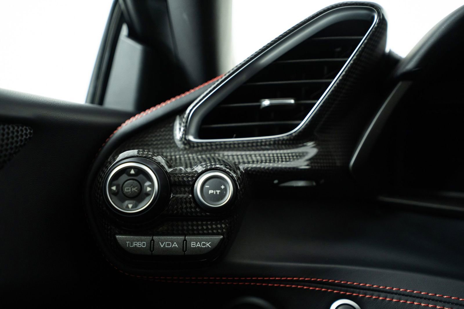 Certified 2019 Ferrari 488 GTB RWD image 44