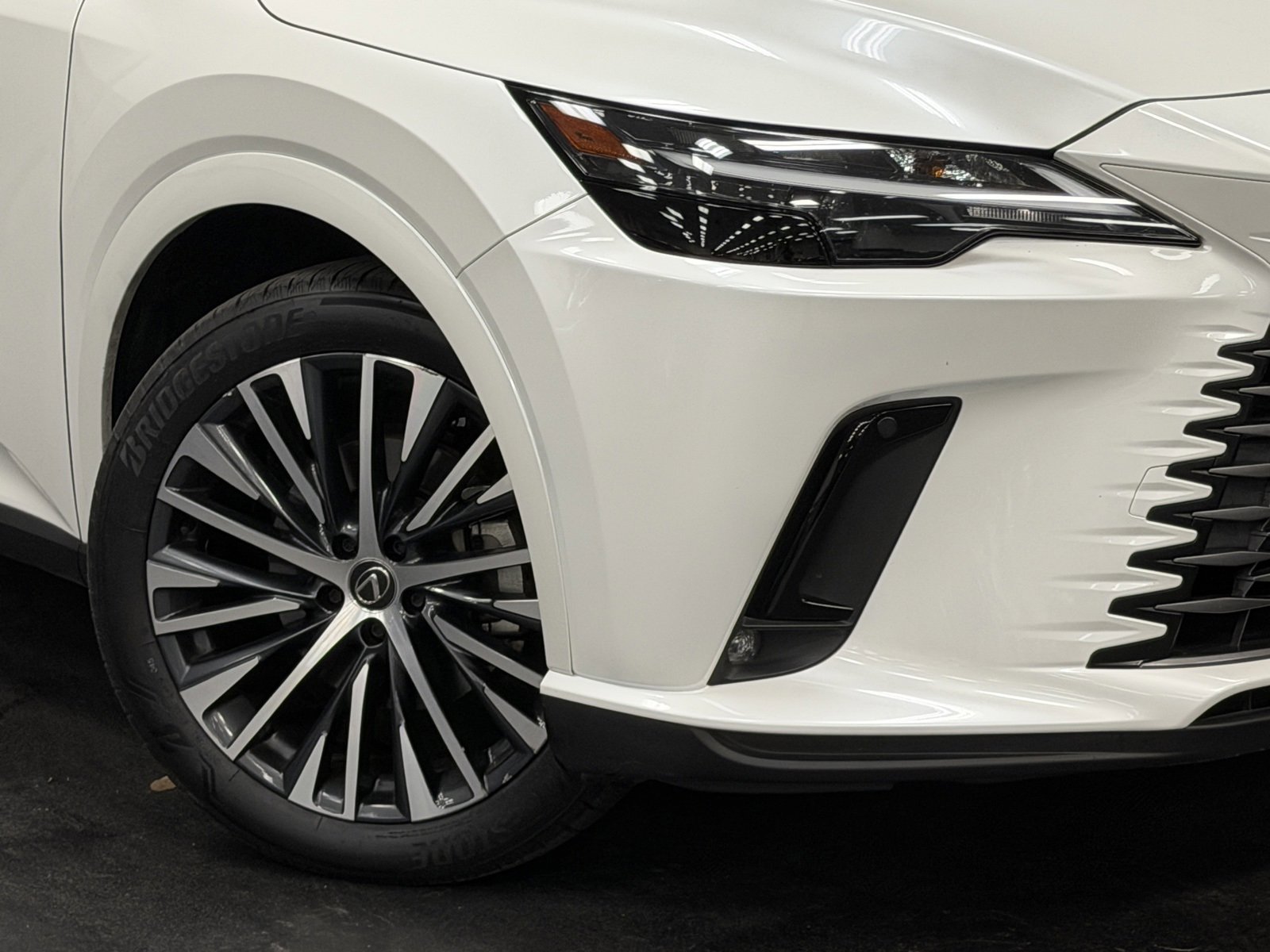 Used 2023 Lexus RX 350 Premium Plus image 3