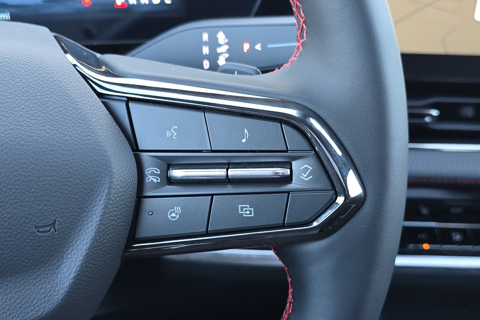 New 2026 Chevrolet Equinox RS w/ Convenience Package III image 28