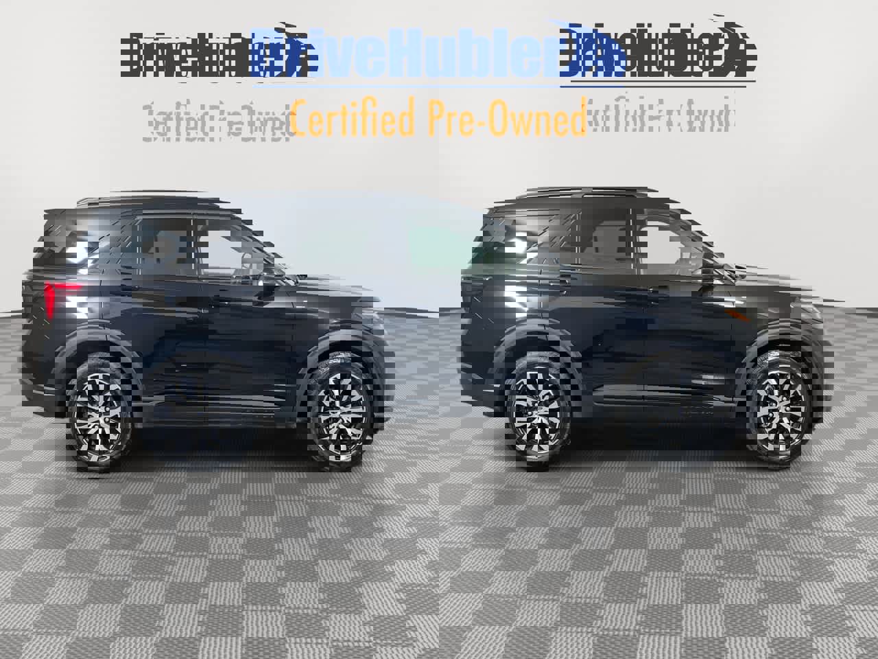 Used 2025 Ford Explorer ST-Line image 9