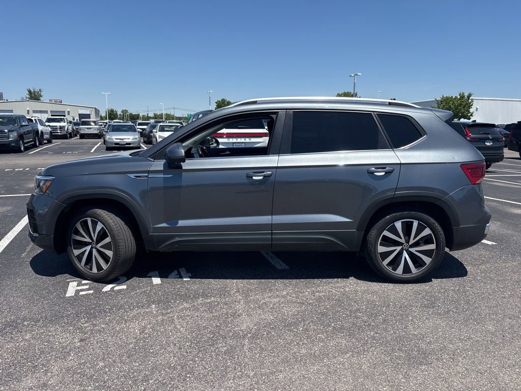 Used 2022 Volkswagen Taos SE AWD/4WD image 7
