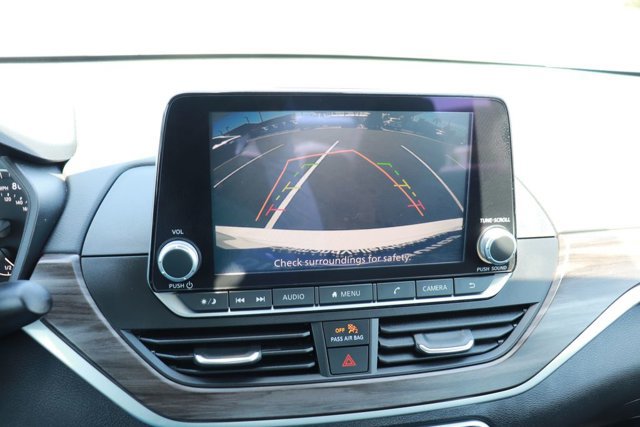 Used 2025 Nissan Altima 2.5 SV FWD image 22