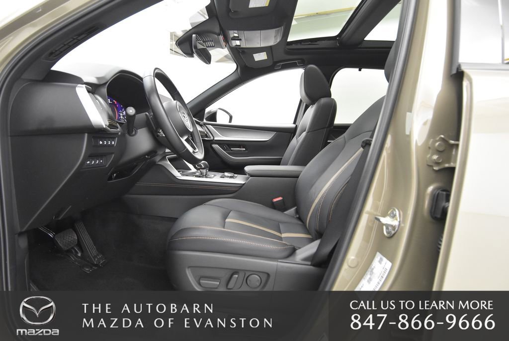 Used 2025 MAZDA CX-70 Plug-In Hybrid w/ Premium Plus image 30