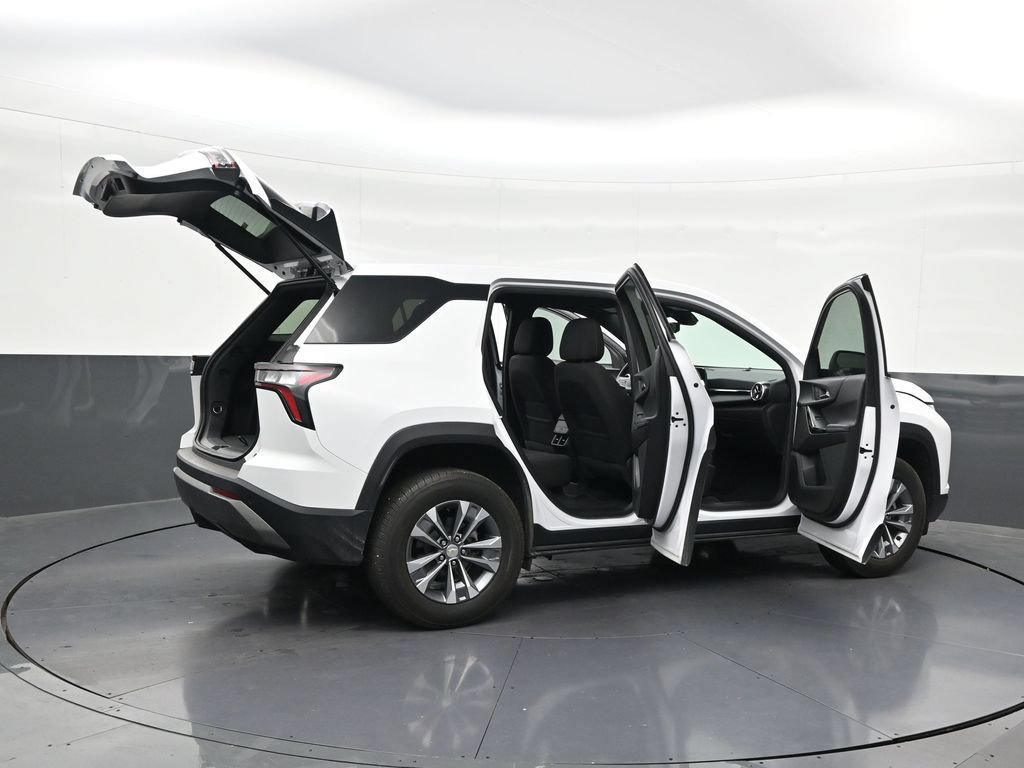 Used 2025 Chevrolet Equinox LT w/ Safety and Technology Package FWD image 32