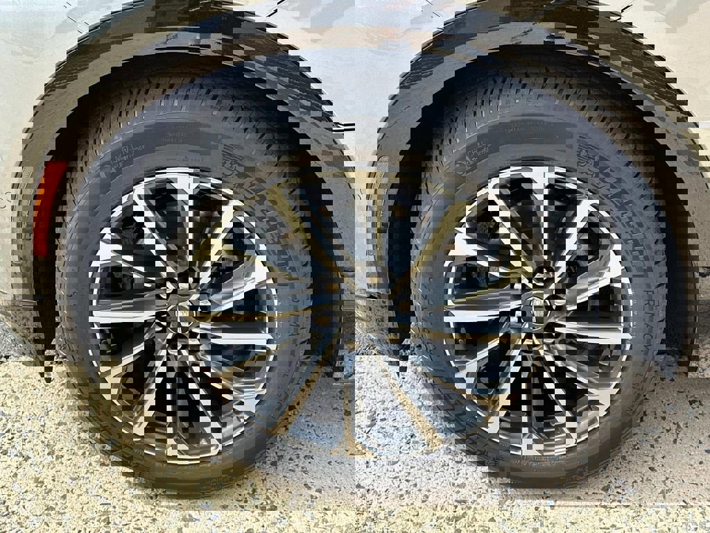 New 2025 Cadillac Lyriq Sport image 7