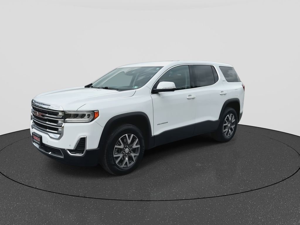 Used 2022 GMC Acadia SLE w/ LPO, Floor Liner Package image 4