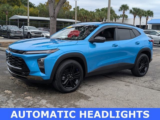 Used 2025 Chevrolet Trax ACTIV w/ Driver Confidence Package image 3