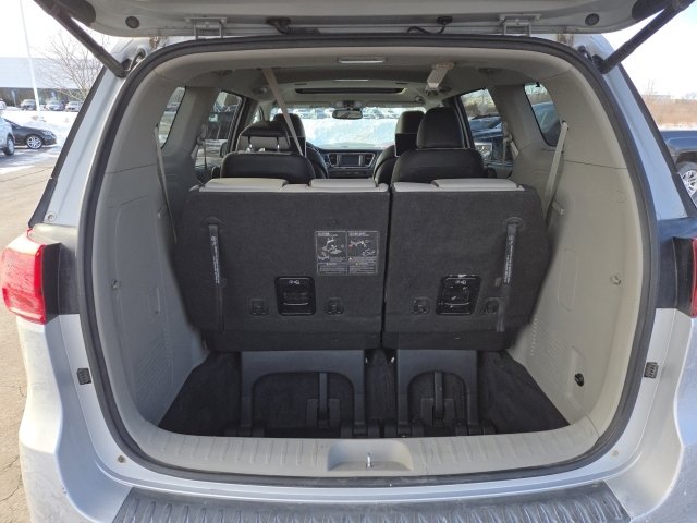 Used 2021 Kia Sedona EX w/ EX Premium Package image 13