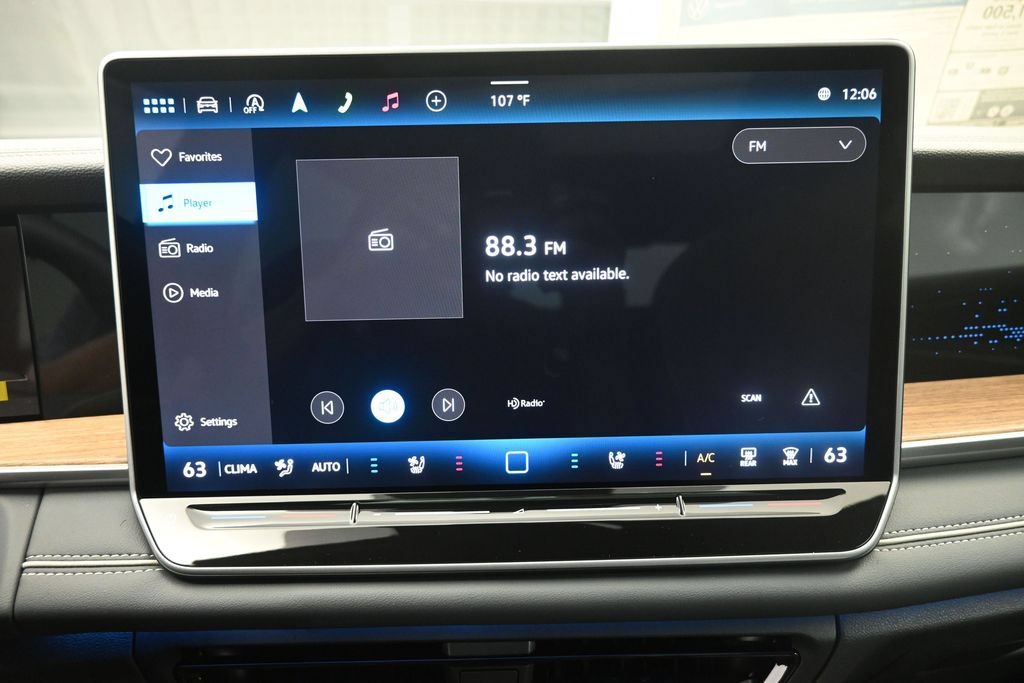 New 2026 Volkswagen Tiguan SEL R-Line AWD/4WD image 11