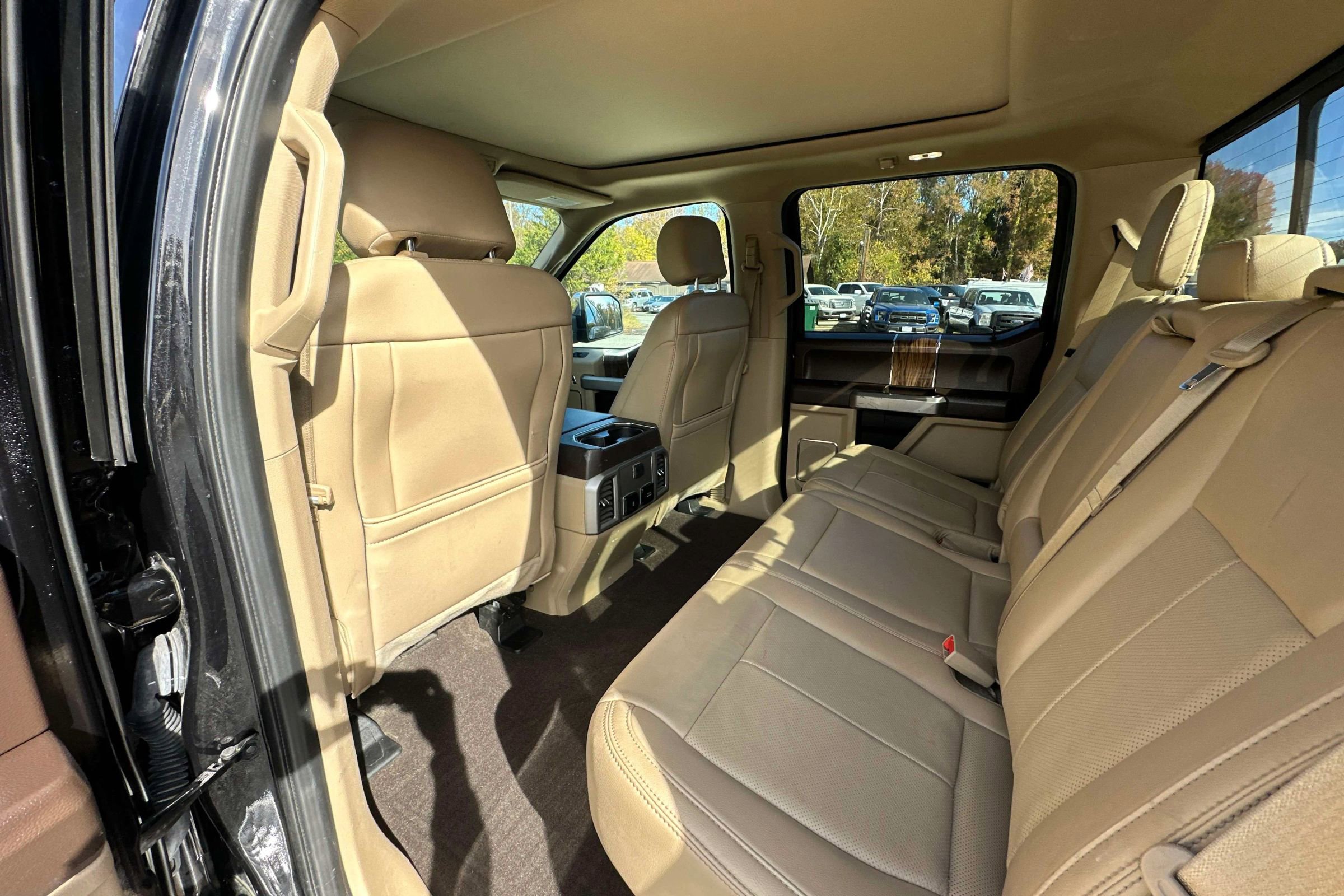 Used 2020 Ford F150 Lariat image 18