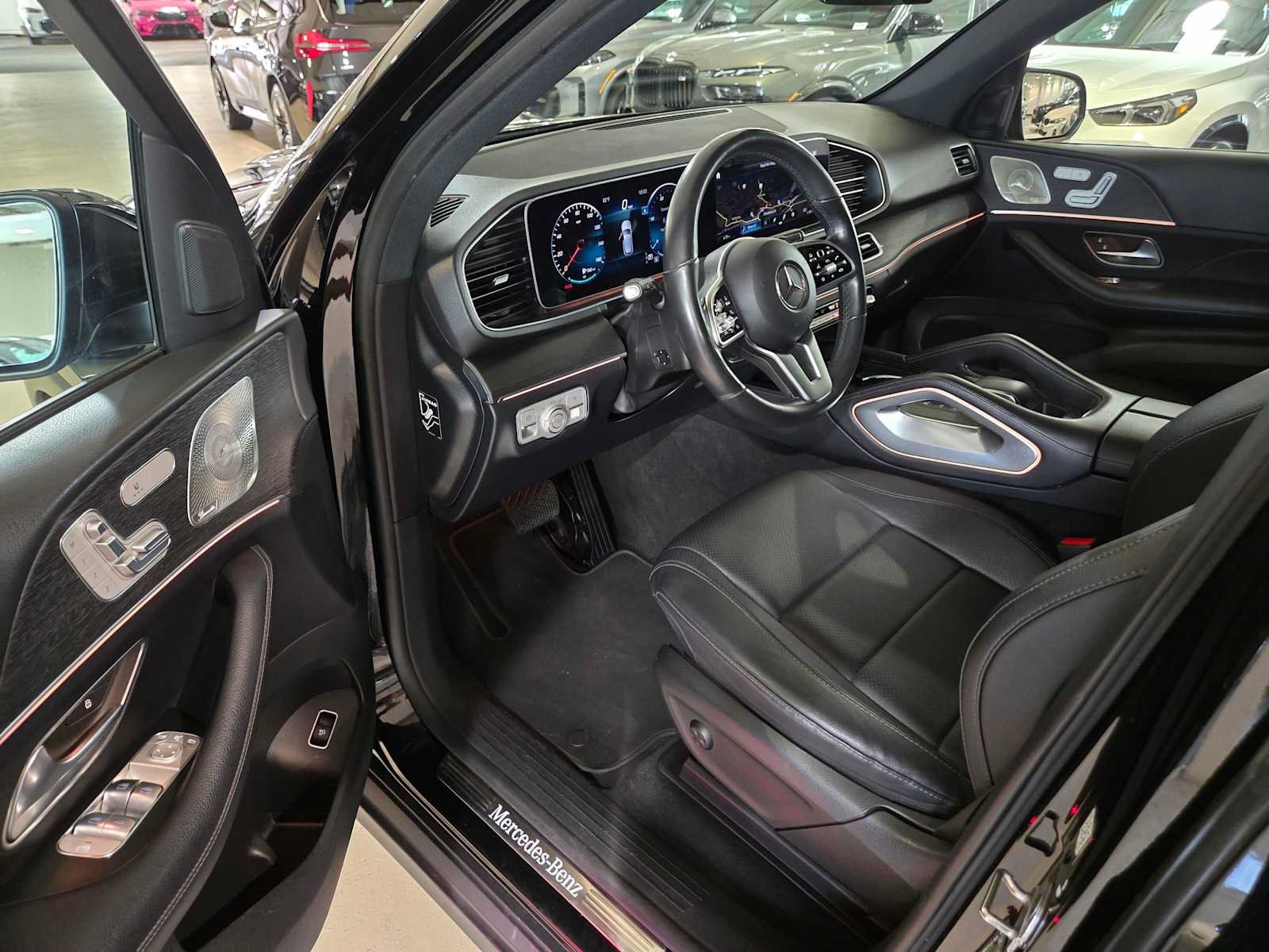 Used 2022 Mercedes-Benz GLE 350 4MATIC w/ Premium Package image 19