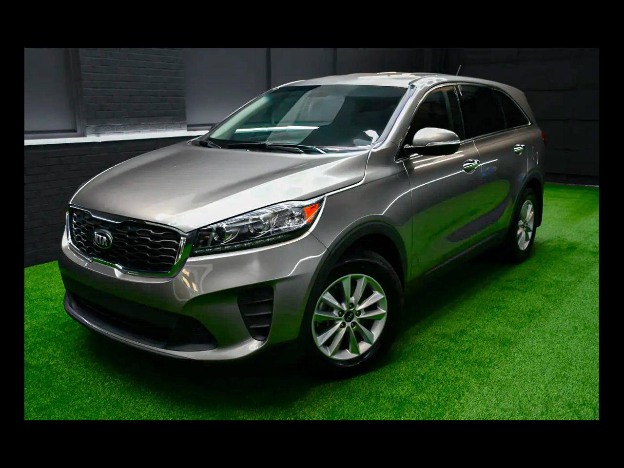 Used 2019 Kia Sorento LX image 1