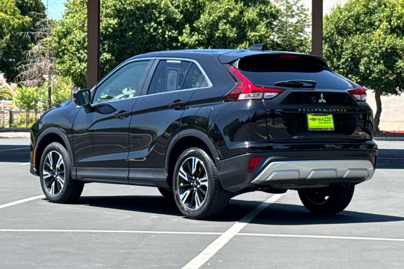 Used 2024 Mitsubishi Eclipse Cross SE AWD/4WD image 3