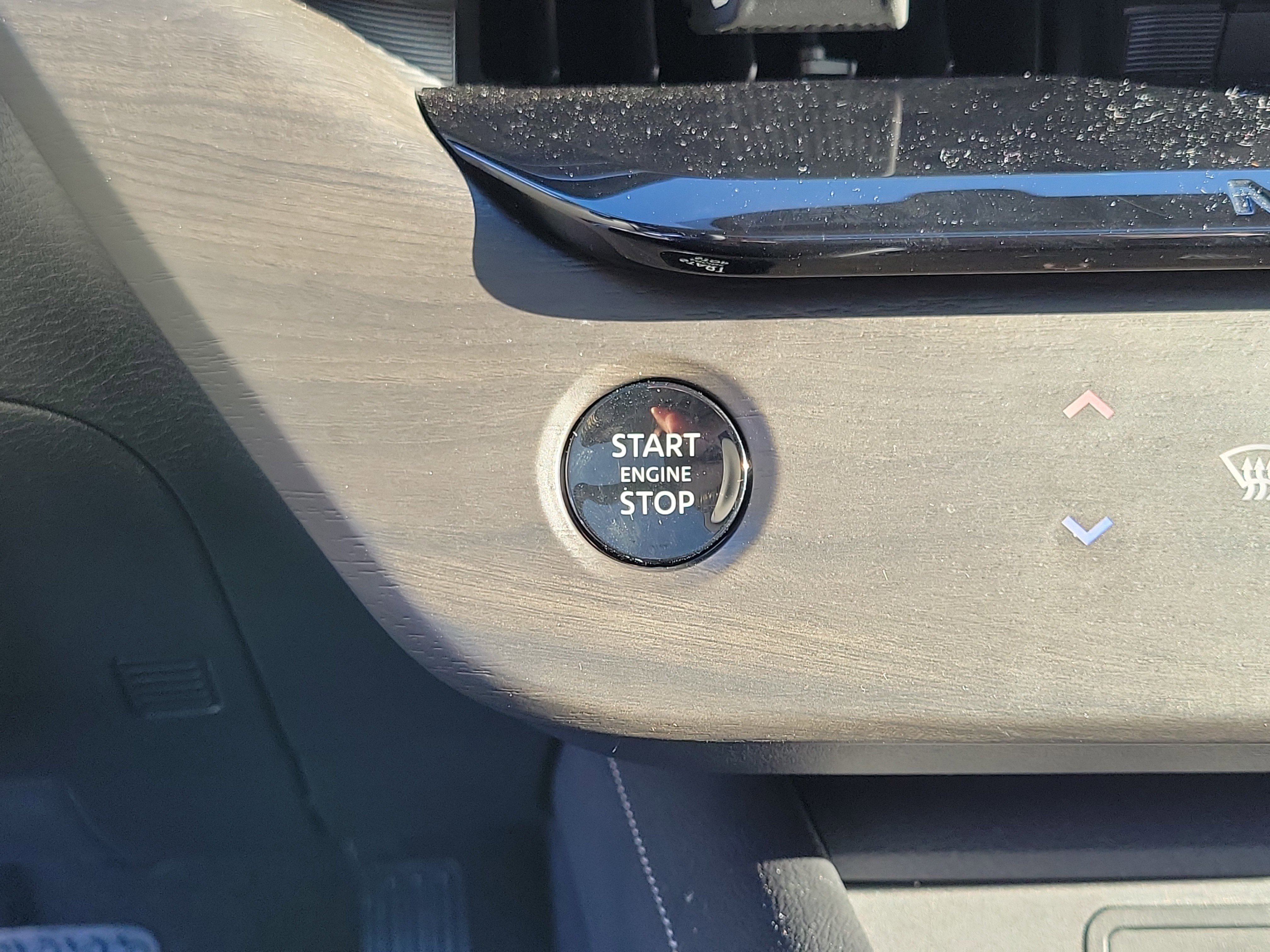 Certified 2025 Nissan Murano SL AWD/4WD image 27