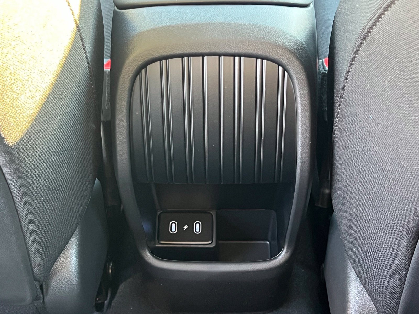 New 2027 Hyundai Kona SE FWD image 17